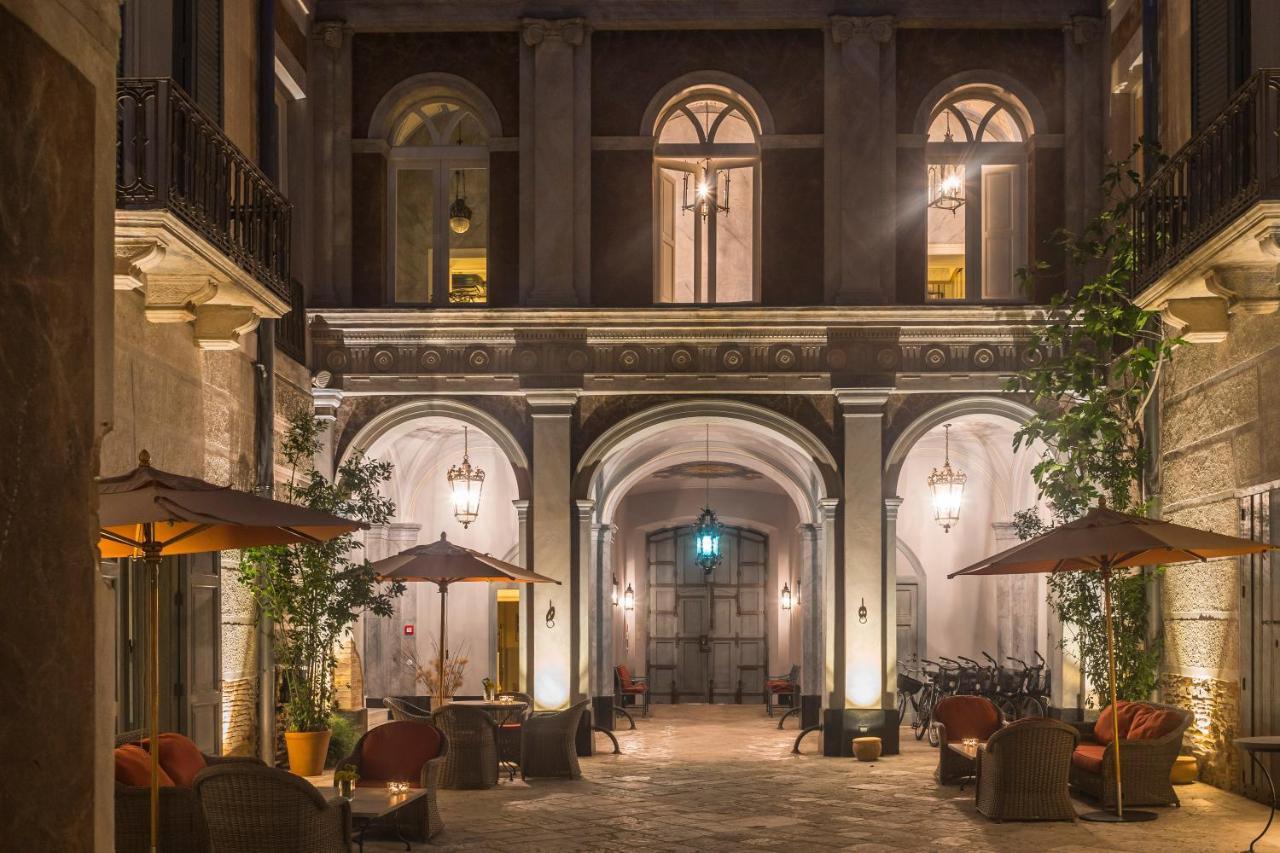 Palazzo Margherita Bernalda Exterior photo