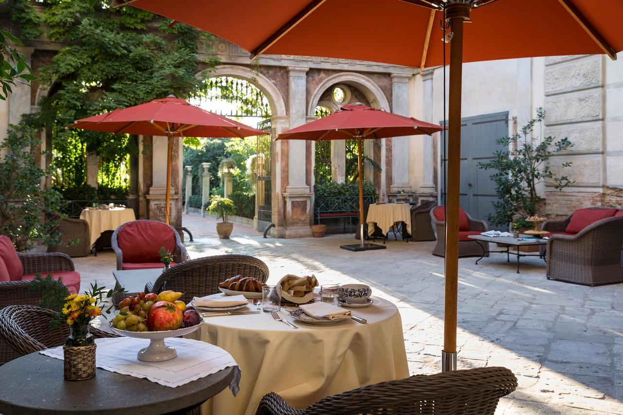 Palazzo Margherita Bernalda Exterior photo